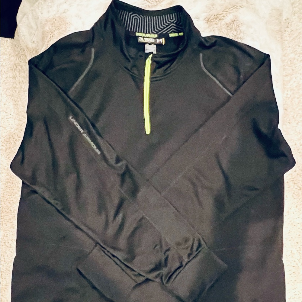 Under Armour mens half zip black cold gear pullover